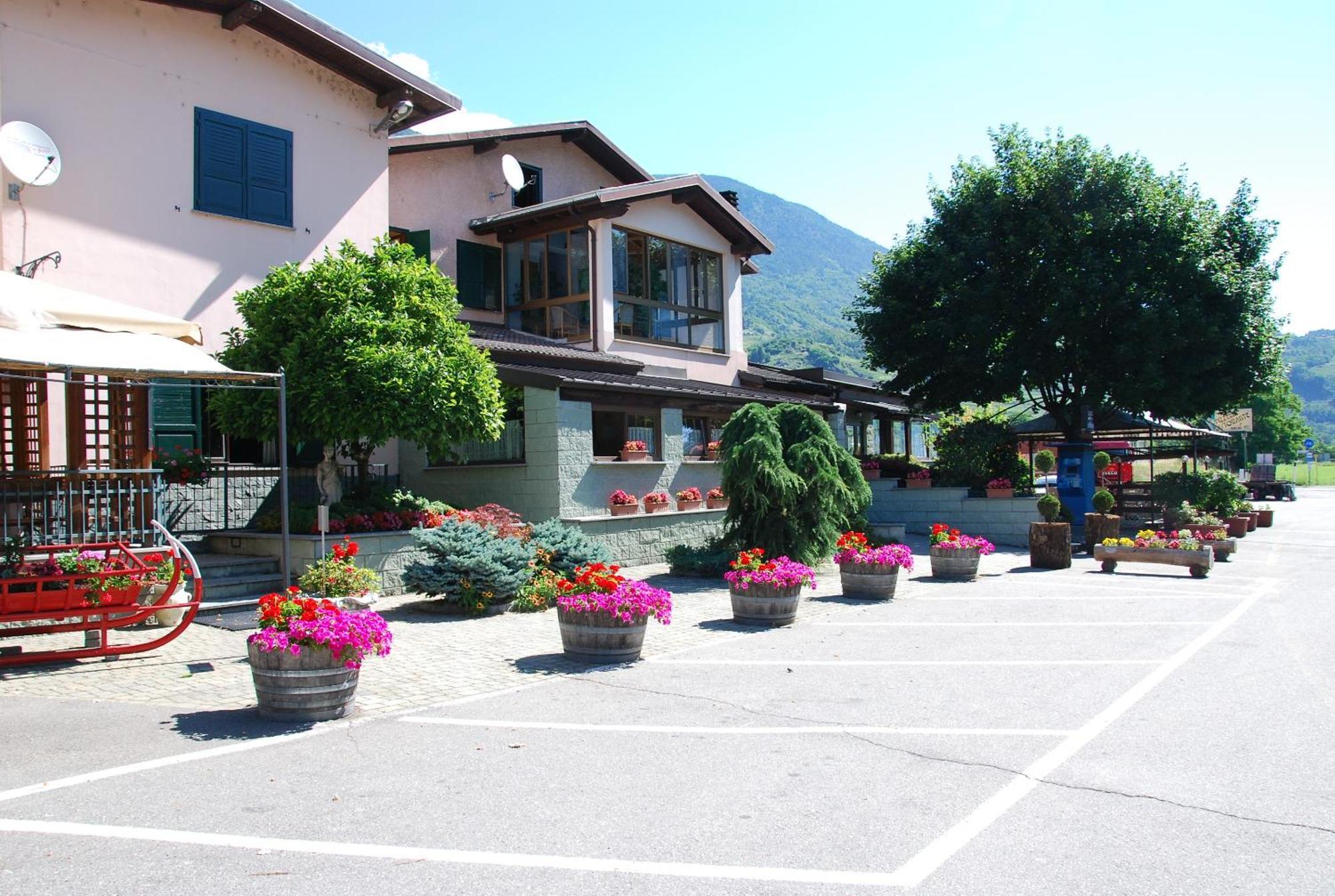 Albergo Baffo Chiuro Exterior foto
